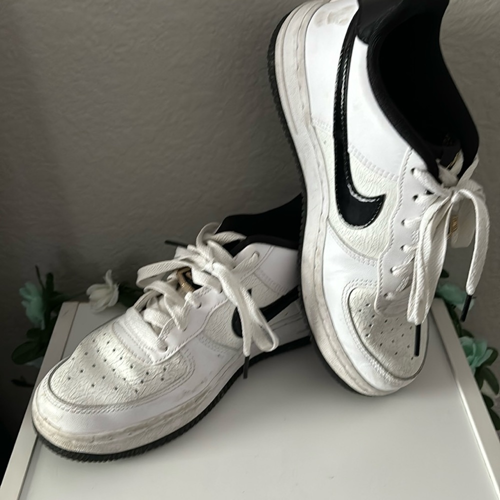 Gold & Black air maxes